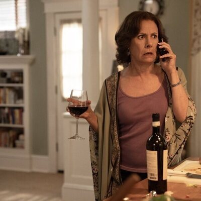 Laurie Metcalf en Capítulo 4 titulado 'La debilidad siempre sale a la luz' de 'Errores épicos'