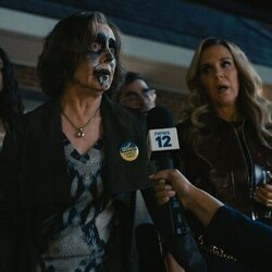 Elizabeth Perkins y Laurie Metcalf en 1x06 'El que se mete con mi familia, se mete conmigo' de 'Errores épicos'