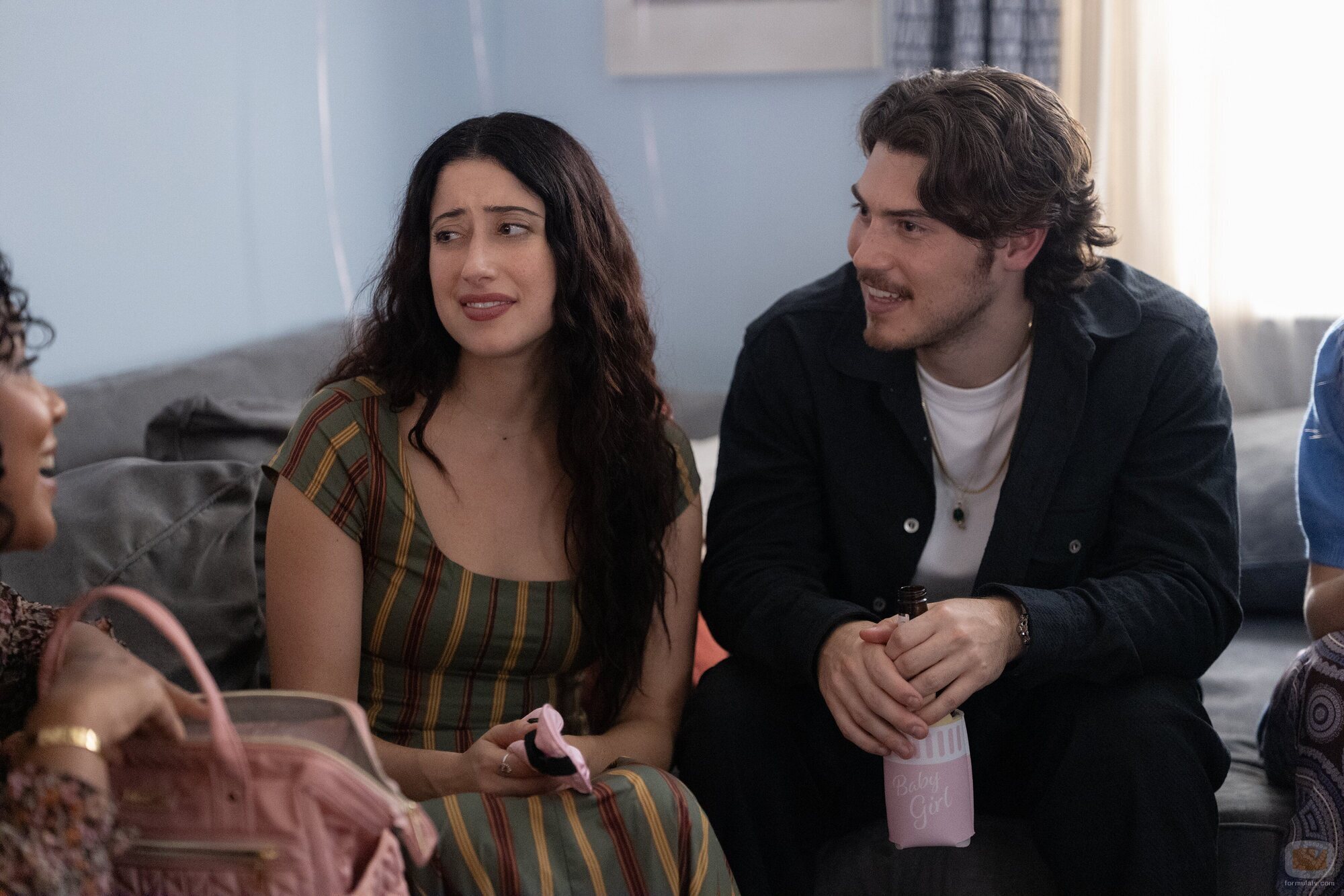 Jack Innanen y Taylor Ortega en el 1x06 de 'Errores épicos'