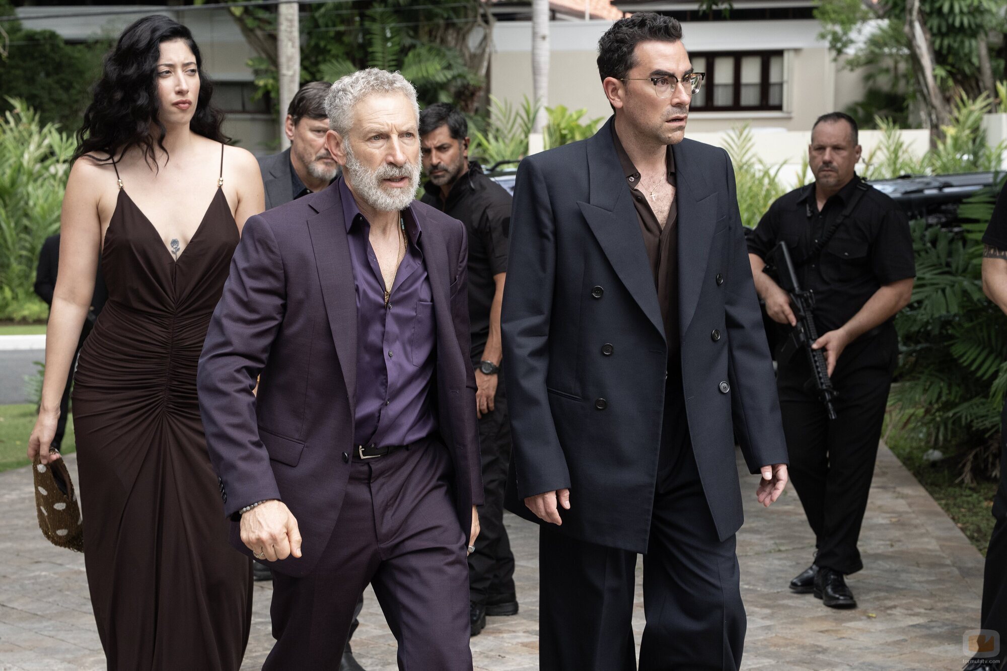 Dan Levy y Taylor Ortega en 1x07 titulado 'Me lo he pasado muy bien contigo' de 'Errores épicos'