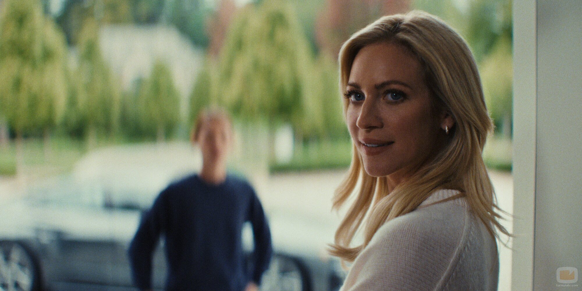 Brittany Snow en 'Perro loco' de 'The Beast in Me'