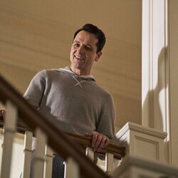 Matthew Rhys en el 1x02 de 'The Beast in Me'