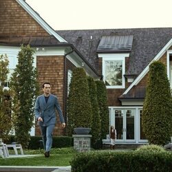 Foto de Matthew Rhys en 1x03 'Secreto a voces' de 'La bestia en mí'