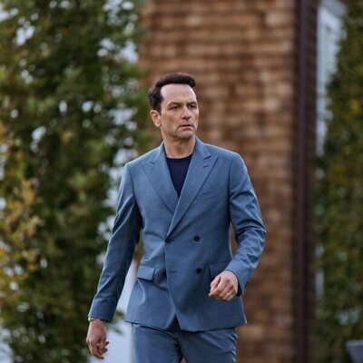 Matthew Rhys en la temporada 1 y el capítulo 03 de 'La bestia en mí'
