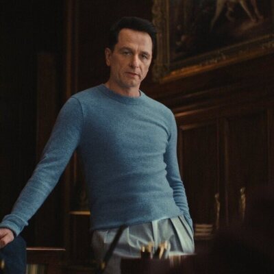 Matthew Rhys en 1x03 titulado 'Secreto a voces' de 'La bestia en mí'