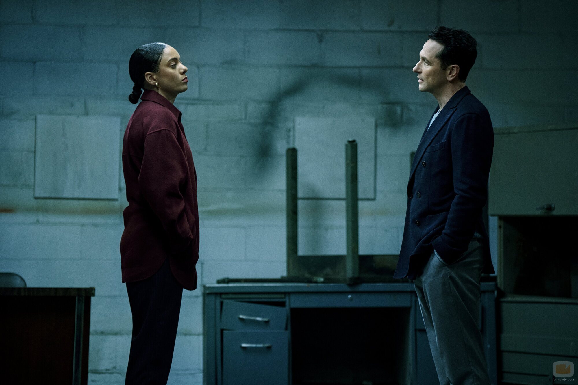 Still de Matthew Rhys en 1x04 titulado 'Thanatos' de 'La bestia en mí'