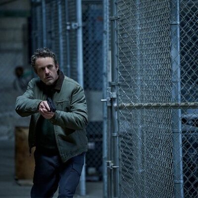 David Lyons en la temporada 1 y el capítulo 04 de 'La bestia en mí'