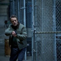 David Lyons en la temporada 1 y el capítulo 04 de 'La bestia en mí'