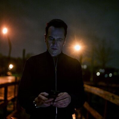 Matthew Rhys en 1x05 titulado 'Bacanal' de 'La bestia en mí'