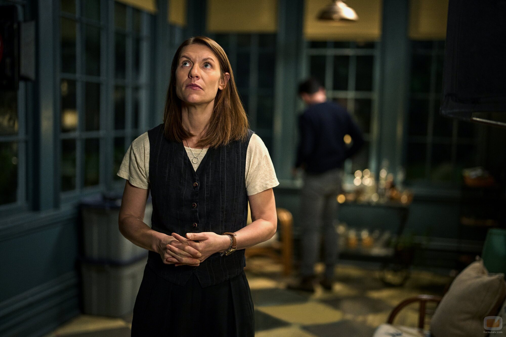 Claire Danes en 'Bacanal' de 'The Beast in Me'