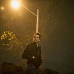 Matthew Rhys en el 1x05 de 'La bestia en mí'