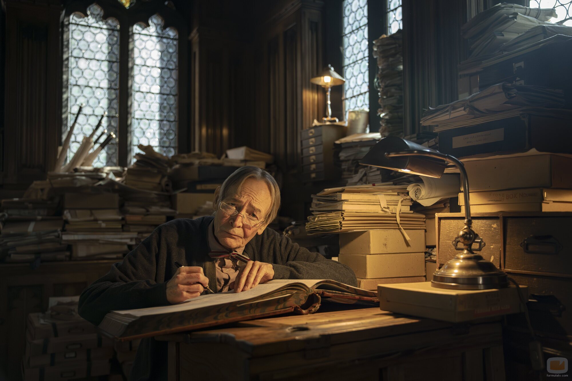 Eric Bogosian en el 1x01 de 'Talamasca'