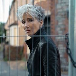 Emma Thompson en 'Una pena' de 'Down Cemetery Road'