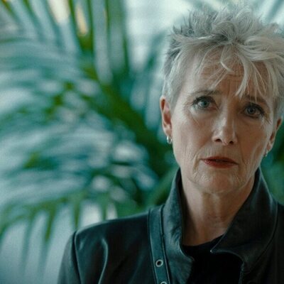 Emma Thompson en 'Trabajo sucio' de 'El misterio de Cemetery Road'