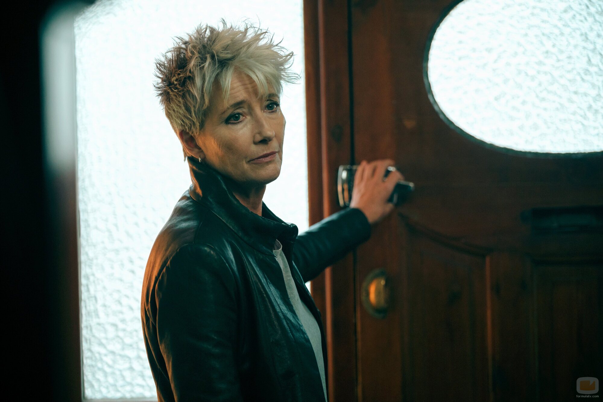 Emma Thompson en la temporada 1 y el capítulo 05 de 'El misterio de Cemetery Road'