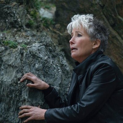 Emma Thompson en el 1x07 de 'El misterio de Cemetery Road'