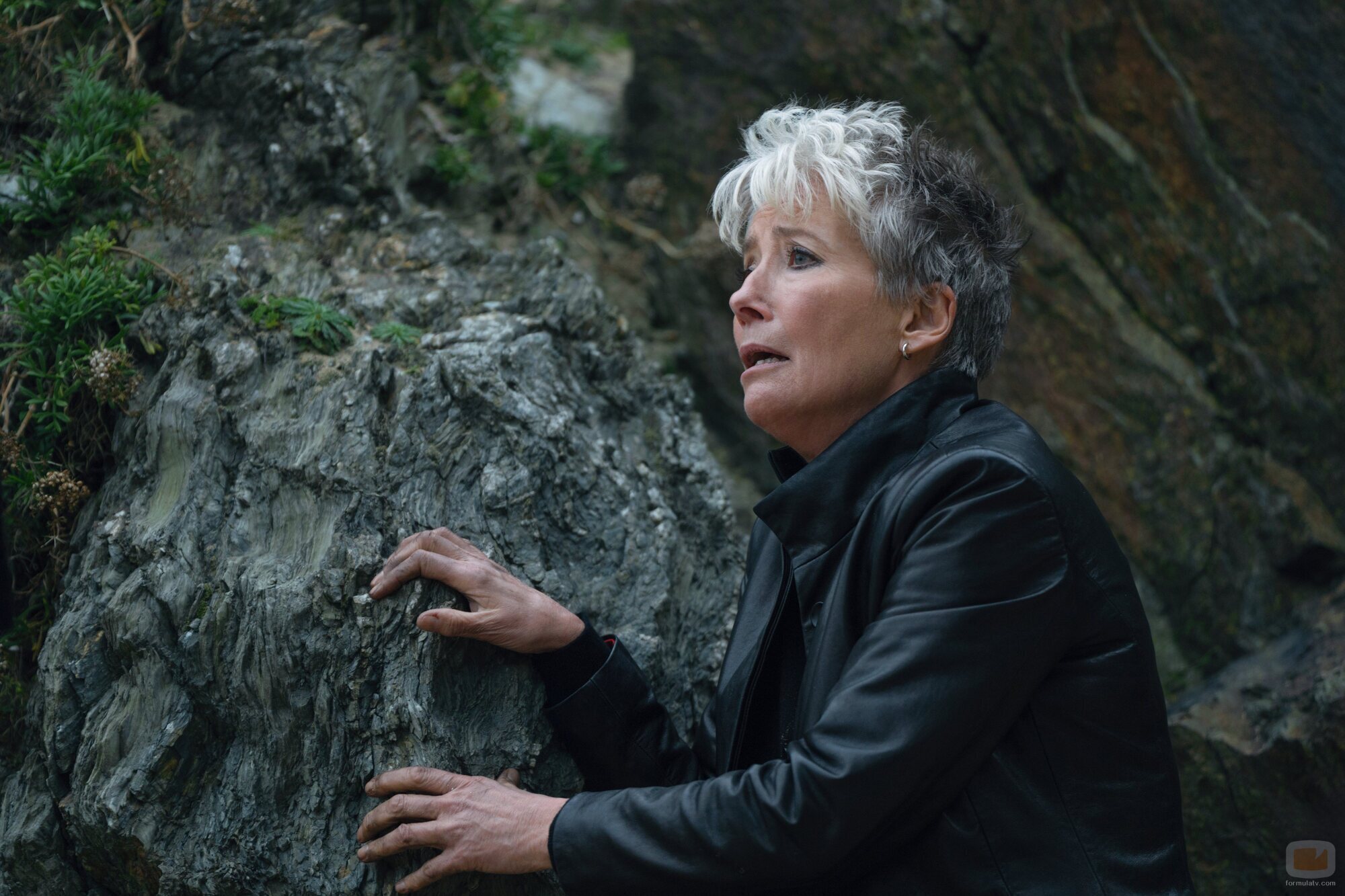 Emma Thompson en el 1x07 de 'El misterio de Cemetery Road'