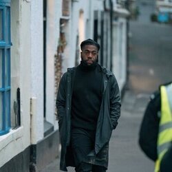 Fehinti Balogun en 1x08 'Lo que vivirá' de 'El misterio de Cemetery Road'