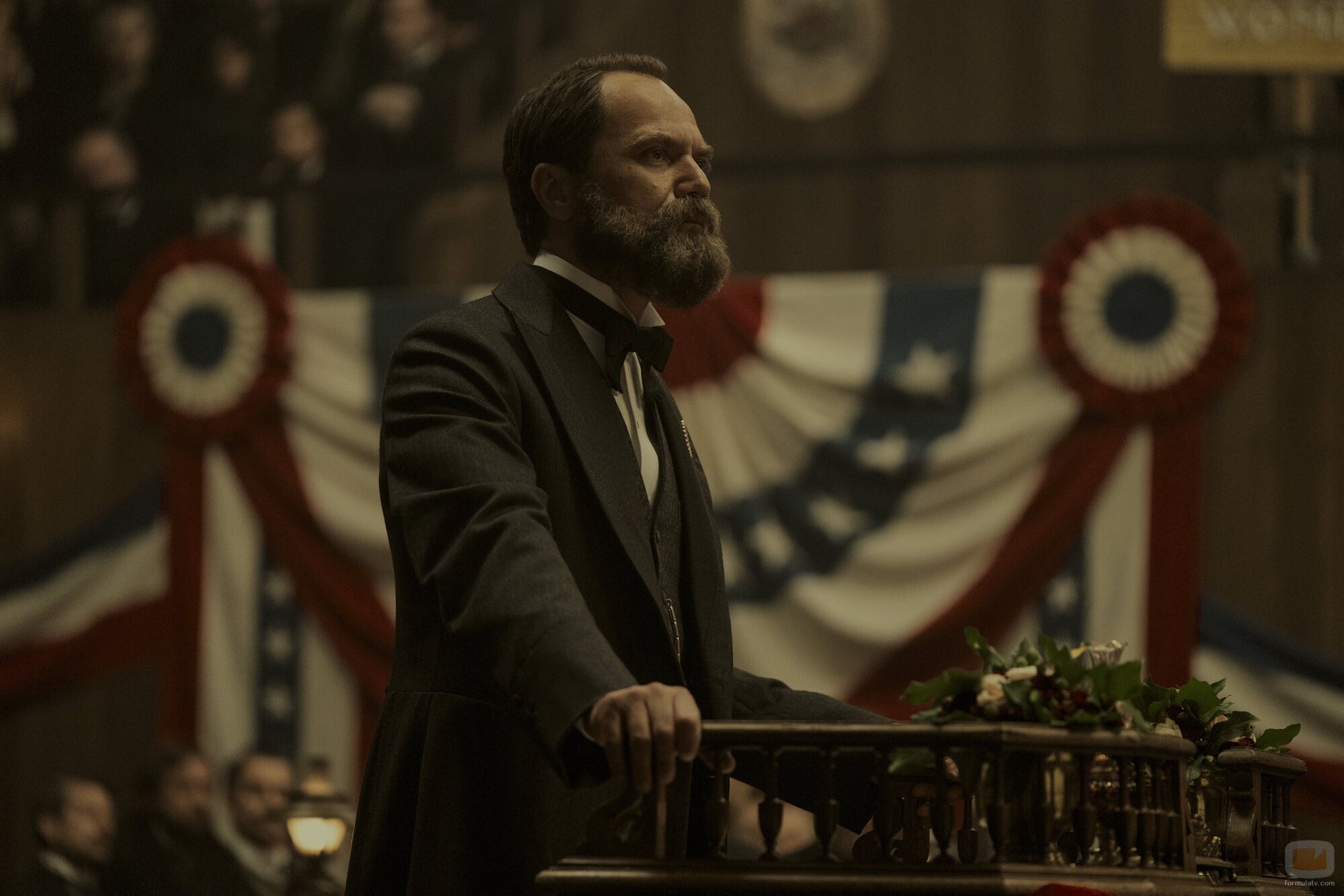 Michael Shannon en 1x01 'El hombre de Ohio' de 'Muerte por un rayo'