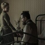 Paula Malcomson y Matthew Macfadyen en 1x01 titulado 'El hombre de Ohio' de 'Muerte por un rayo'