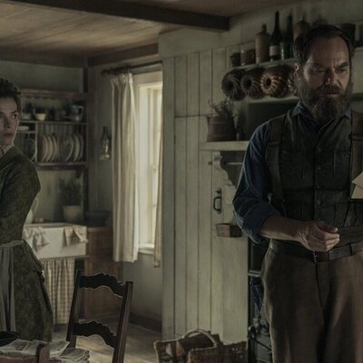 Betty Gilpin y Michael Shannon en 'El hombre de Ohio' de 'Muerte por un rayo'