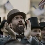 Matthew Macfadyen en 1x02 'Fiel al partido' de 'Muerte por un rayo'