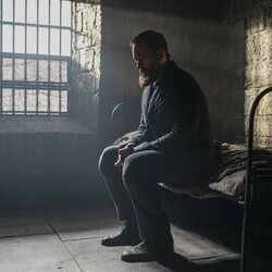 Imagen de Matthew Macfadyen en el 1x04 de 'Muerte por un rayo'