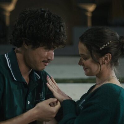 Charles Melton y Cailee Spaeny en Capítulo 1 titulado 'Todas las cosas que nunca tendremos' de 'Bronca'