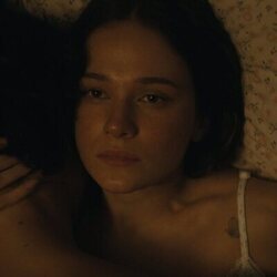 Cailee Spaeny en el 'Todas las cosas que nunca tendremos' de 'BEEF'