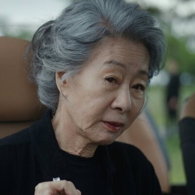 Youn Yuh-jung en el 2x03 de 'Bronca'