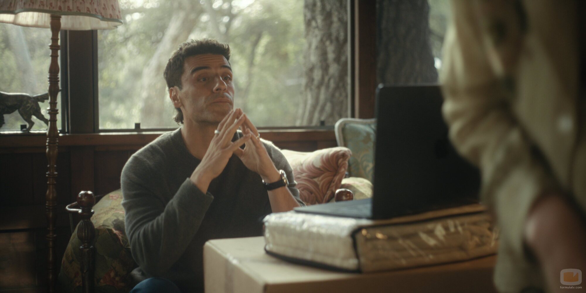Oscar Isaac en 'La creciente fragilidad de toda certeza sobre el futuro' de 'Bronca'