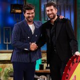 Maxi Iglesias y David Broncano en 'La Revuelta'