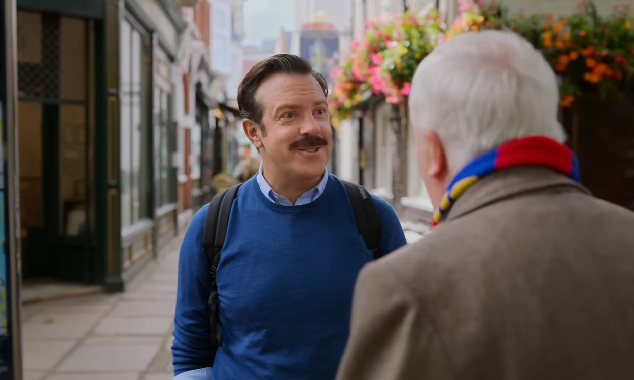 'Ted Lasso' contra el mundo: el entrenador de fútbol vuelve en el tráiler de la cuarta temporada