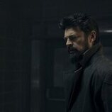 Karl Urban en Capítulo 1 titulado 'Cuarenta centímetros de pura dinamita' de 'The Boys'