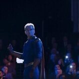 Antony Starr en Capítulo 1 titulado 'Cuarenta centímetros de pura dinamita' de 'The Boys'