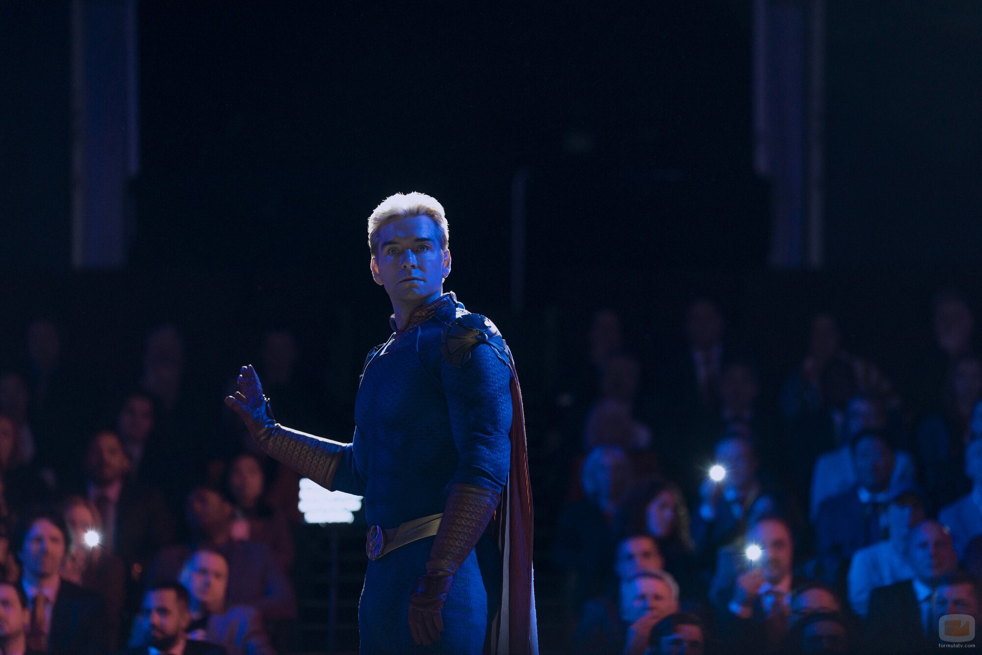 Antony Starr en Capítulo 1 titulado 'Cuarenta centímetros de pura dinamita' de 'The Boys'