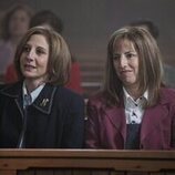 Celia de Molina y Malena Alterio en 1x01 '¿Qué les pasa a todos con el sexo?' de 'Cochinas'