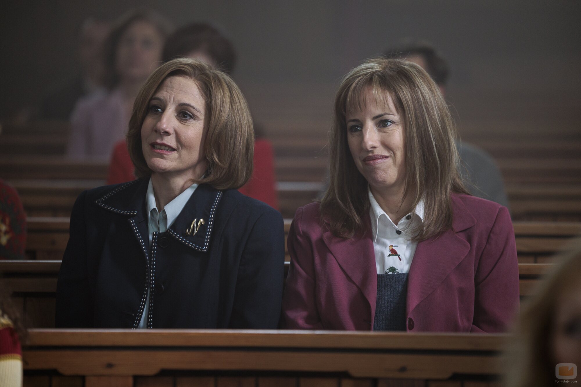 Celia de Molina y Malena Alterio en 1x01 '¿Qué les pasa a todos con el sexo?' de 'Cochinas'