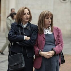 Foto de Celia de Molina y Malena Alterio en 1x01 '¿Qué les pasa a todos con el sexo?' de 'Cochinas'