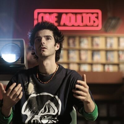 Álvaro Mel en el 1x02 de 'Cochinas'