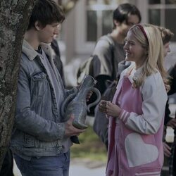 Lexi Minetree en Foto de la temporada 1 de 'Elle'
