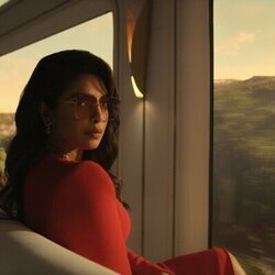 Priyanka Chopra en 1x01 titulado 'El enigma humano' de 'Citadel'