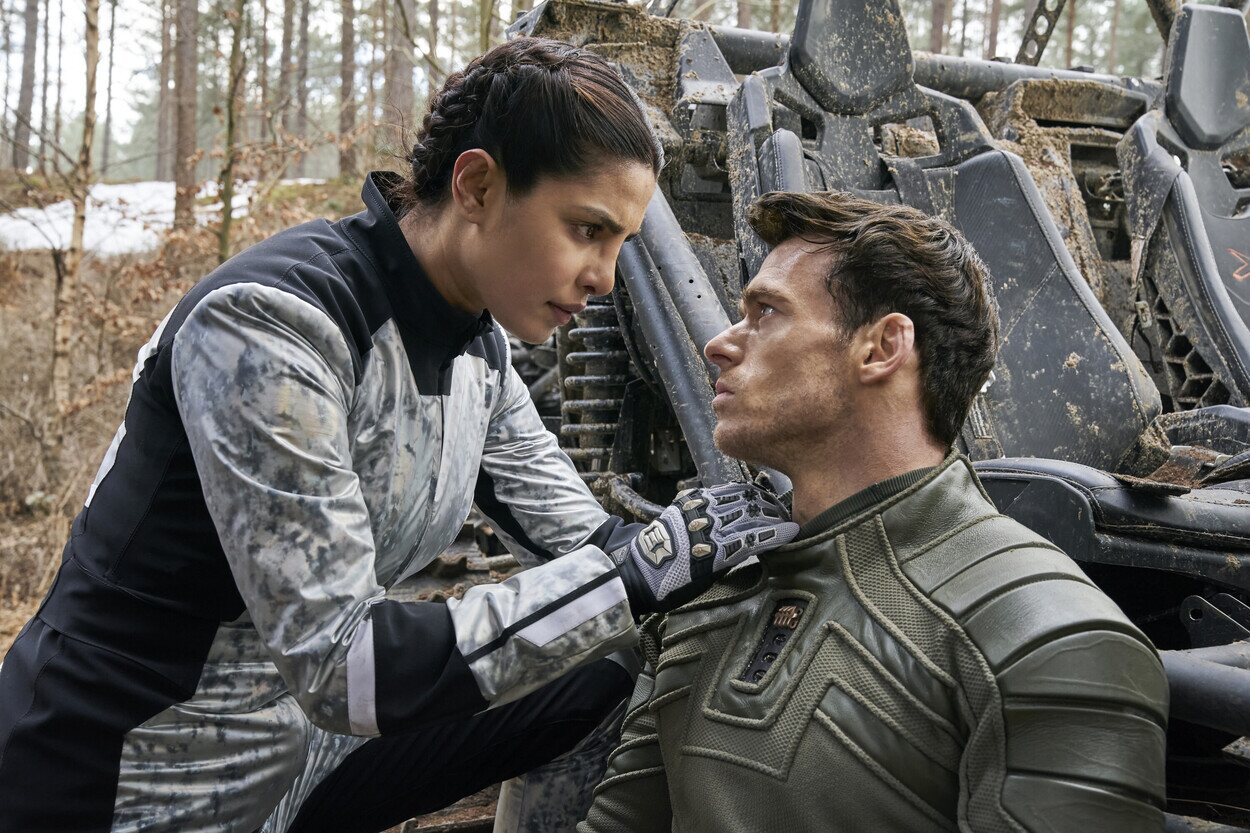 Priyanka Chopra y Richard Madden en el 1x03 de 'Citadel'
