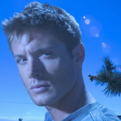 Jensen Ackles como Dean Winchester