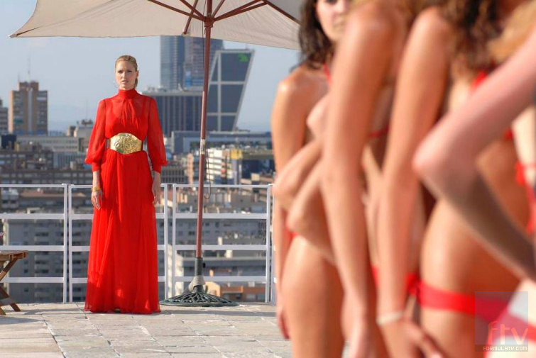 La presentadora de 'Supermodelo 2007' es la modelo Judit Mascó