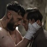 Richard Gadd y Jamie Bell en la temporada 1 y el capítulo 01 de 'Half Man'