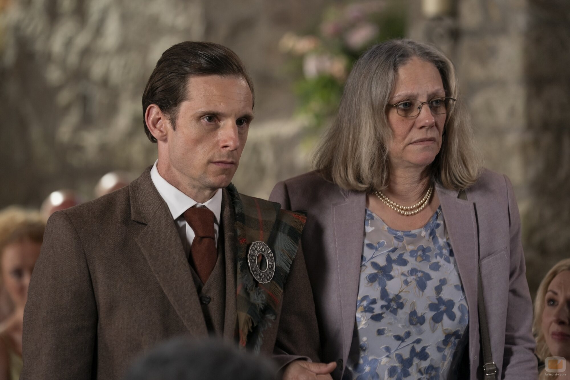 Jamie Bell y Neve McIntosh en 1x02 titulado 'Episodio #1.2' de 'Half Man'