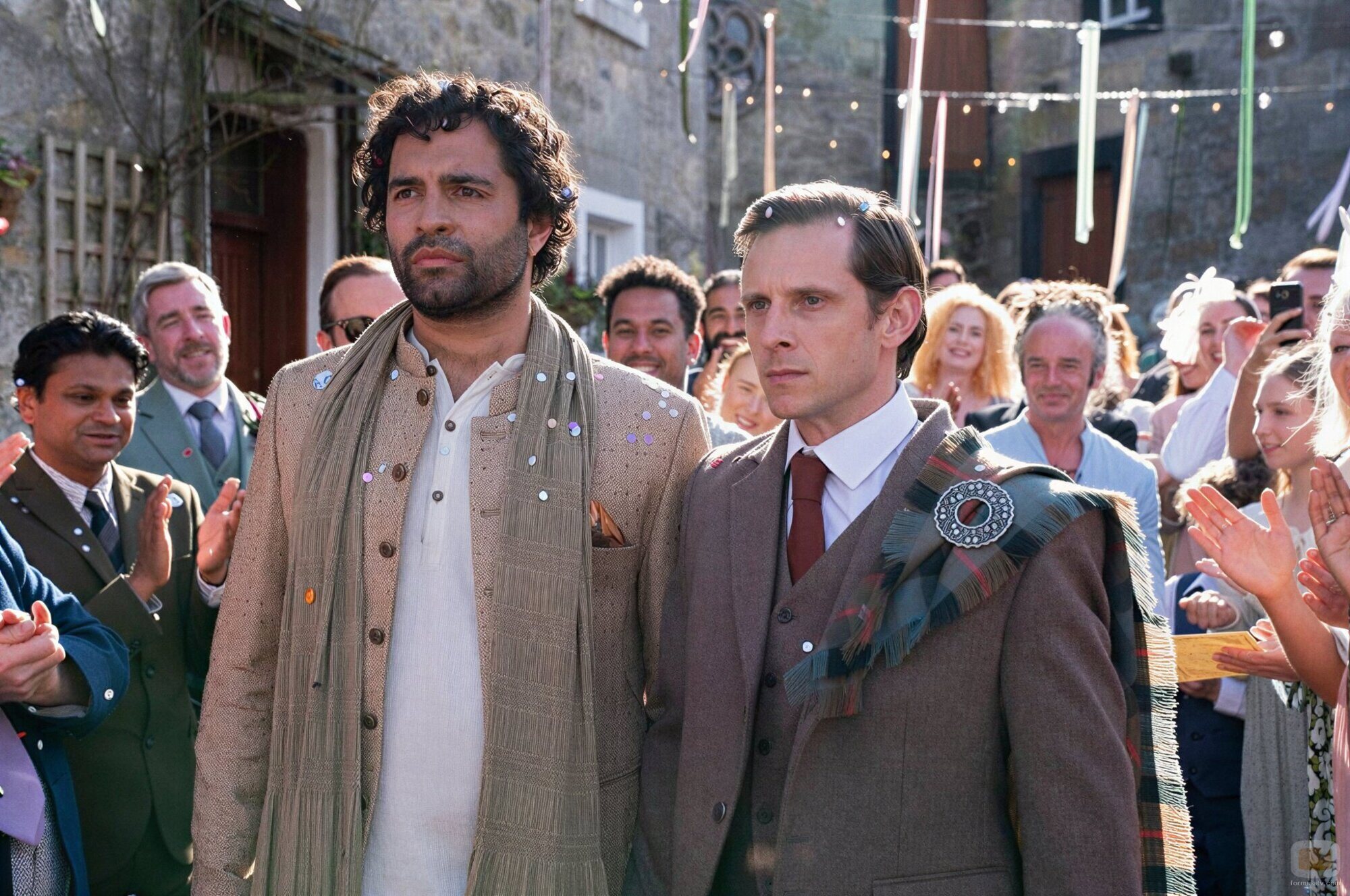 Charlie de Melo y Jamie Bell en el 1x03 de 'Half Man'