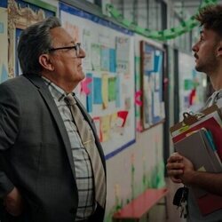 Mariano Peña en 1x05 'Las relaciones termo' de 'Barrio Esperanza'