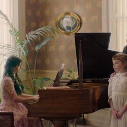 Rochi Hernández en Capítulo 1 titulado 'Rosa la bella' de 'La casa de los espíritus'
